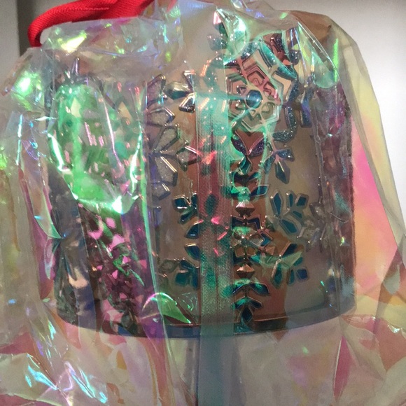 😍BATH &BODY WORKS GORGEOUS SNOWFLAKE CANDLEHOLDER WITH CANDLE-BRAND NEW!😍 - Picture 2 of 8